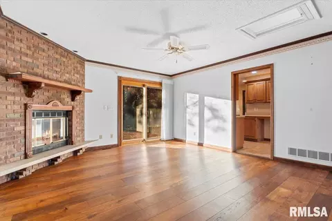 105 Oxford Rd, Springfield, IL 62704 photo 8