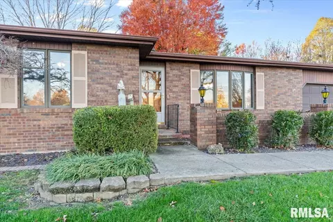 105 Oxford Rd, Springfield, IL 62704 photo 3