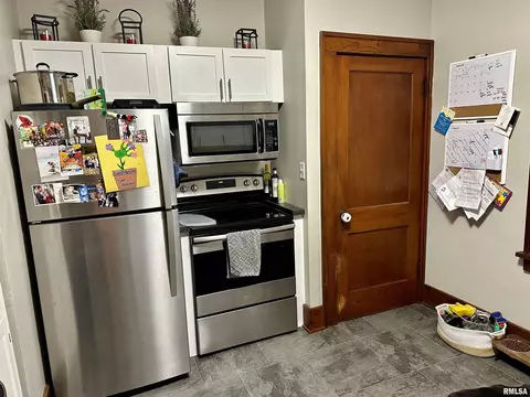 1555 Governor St, Springfield, IL 62704 photo 6