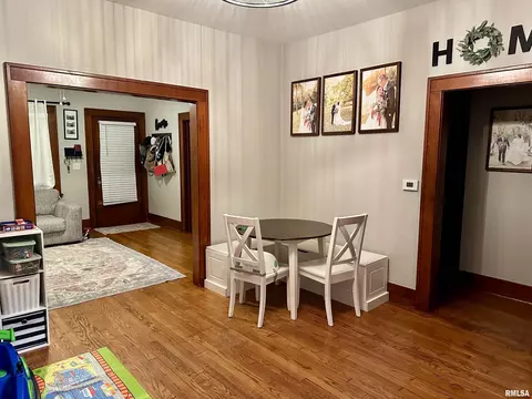1555 Governor St, Springfield, IL 62704 photo 3