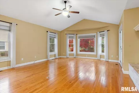 7 Chimney View Ln, Springfield, IL 62707 photo 6