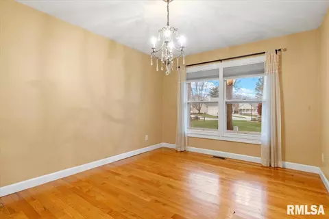 7 Chimney View Ln, Springfield, IL 62707 photo 5