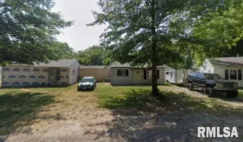 69 Lilac Ln, Springfield, IL 62702