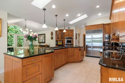 8 The Elms Ln, Springfield, IL 62712 photo 19