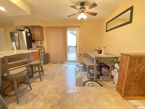 106 Windsor Rd, Springfield, IL 62702 photo 8