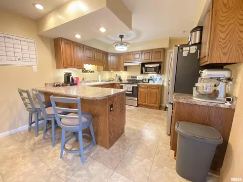 106 Windsor Rd, Springfield, IL 62702 photo 6