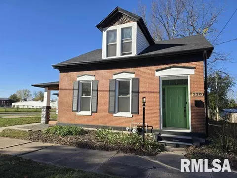 530 S 9th St, Quincy, IL 62301