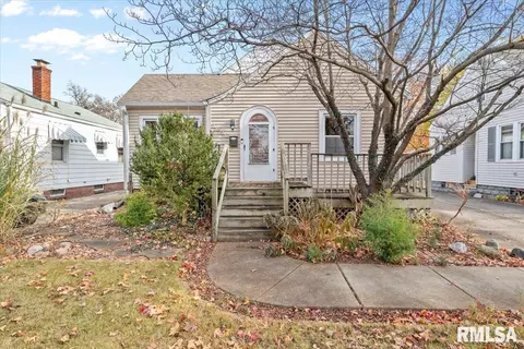 2536 S 8th St, Springfield, IL 62703