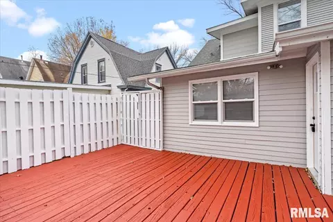 Exterior - 842 S Macarthur Blvd, Springfield, IL 62704 photo 8 of 11