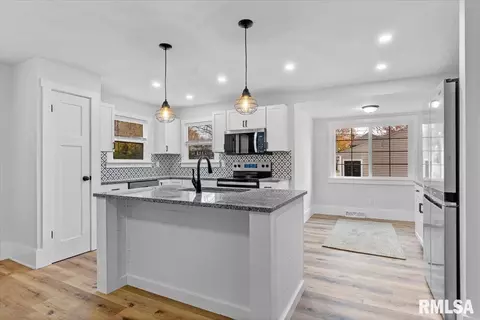 Other - 842 S Macarthur Blvd, Springfield, IL 62704 photo 2 of 5