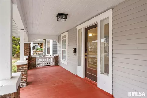 Exterior - 842 S Macarthur Blvd, Springfield, IL 62704 photo 5 of 11