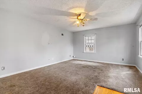 2405 S State St, Springfield, IL 62704 photo 10