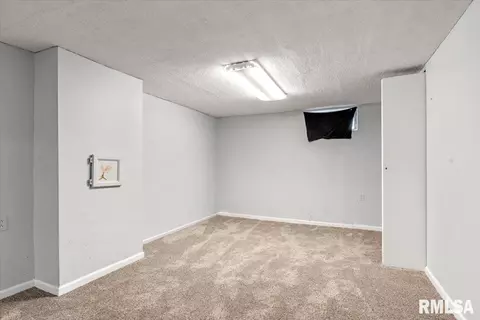 2405 S State St, Springfield, IL 62704 photo 27