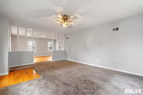 2405 S State St, Springfield, IL 62704 photo 9