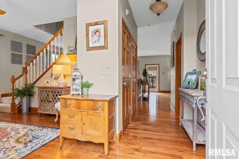 Entry Way - 4532 Greenbriar Dr, Springfield, IL 62711 photo 1 of 3
