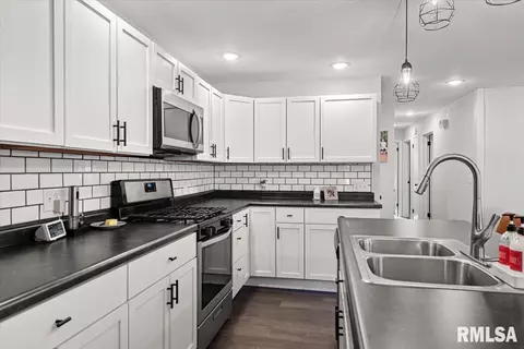 Other - 2204 Westview Dr, Springfield, IL 62704 photo 6 of 13