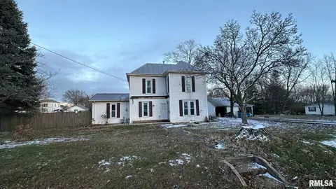 109 Sillman St, Payson, IL 62360