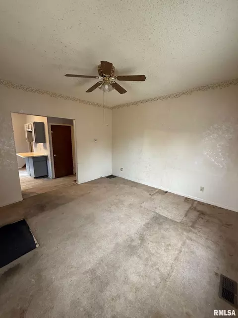 2171 S 14th St, Springfield, IL 62703 photo 3