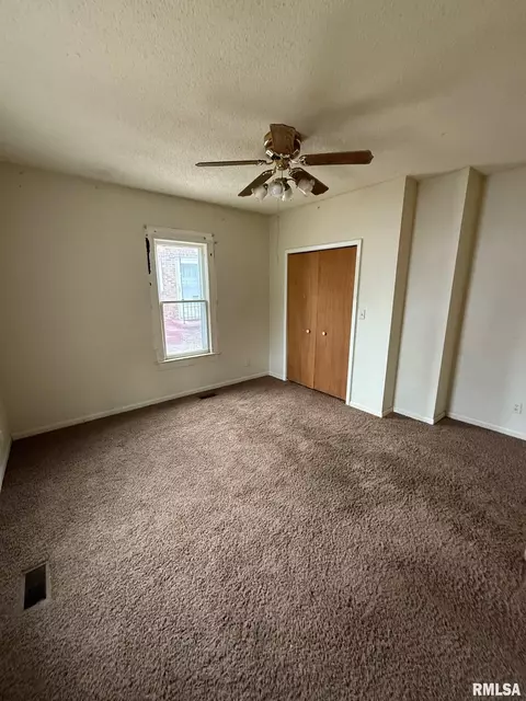 2171 S 14th St, Springfield, IL 62703 photo 7