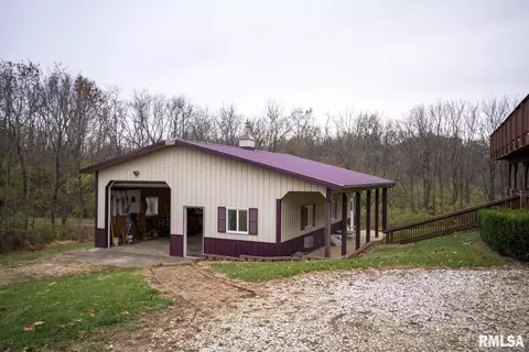 1580 Middleton Rd, Jacksonville, IL 62650