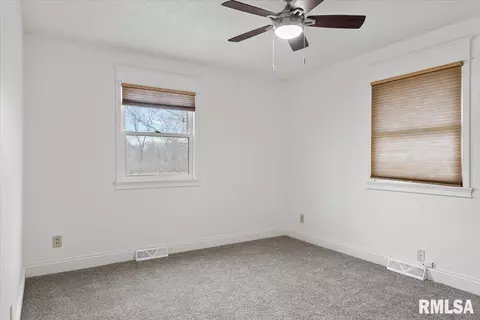 877 Roanoke Dr, Springfield, IL 62702 photo 24