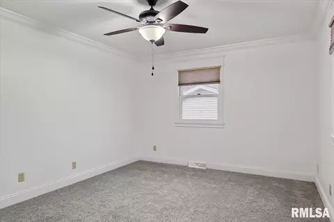 877 Roanoke Dr, Springfield, IL 62702 photo 23