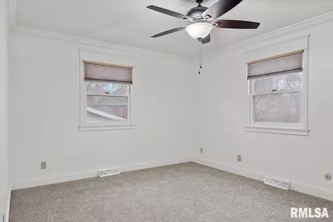 877 Roanoke Dr, Springfield, IL 62702 photo 20