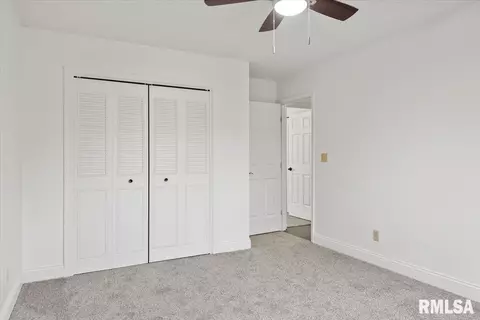 877 Roanoke Dr, Springfield, IL 62702 photo 25