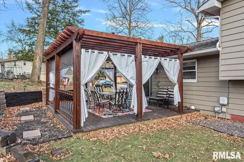 877 Roanoke Dr, Springfield, IL 62702 photo 40