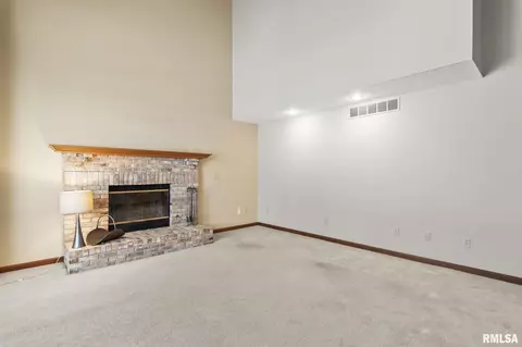 2000 Clarion Dr, Springfield, IL 62711 photo 14