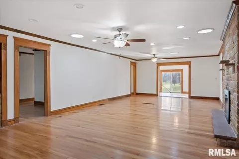 3016 E Lake Shore Dr, Springfield, IL 62707 photo 7