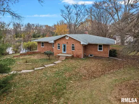 3016 E Lake Shore Dr, Springfield, IL 62707