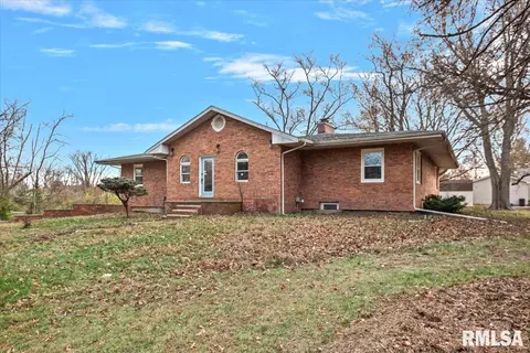 3016 E Lake Shore Dr, Springfield, IL 62707 photo 2