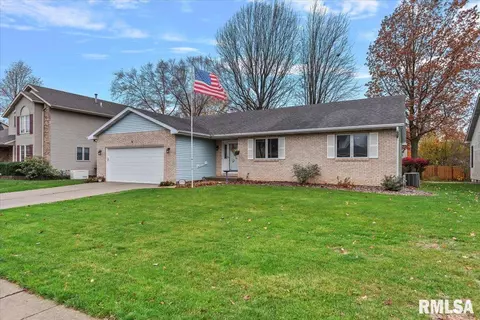 2009 Montague Dr, Springfield, IL 62702