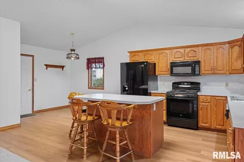 2009 Montague Dr, Springfield, IL 62702 photo 11