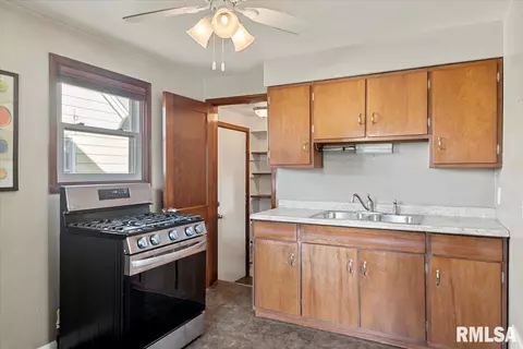 1824 N 19th St, Springfield, IL 62702 photo 6