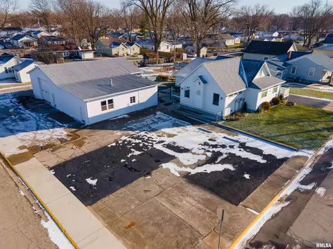 710 N Jefferson St, Lincoln, IL 62656