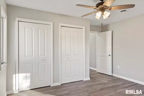 375 E Washington St, Greenview, IL 62642 photo 9
