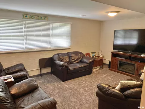 2236 Lynnhaven Dr, Springfield, IL 62704 photo 27