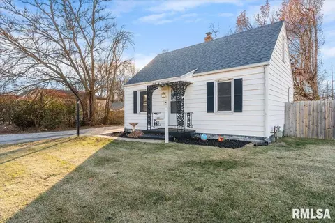 3201 Butler St, Springfield, IL 62703
