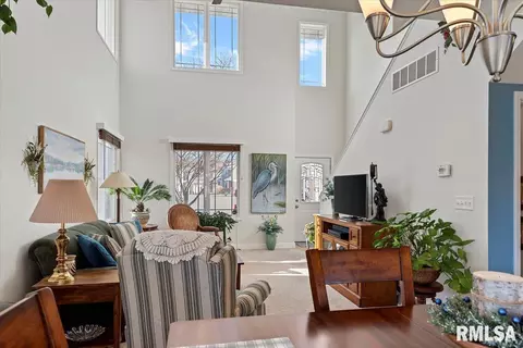 9 Waters Edge Blvd, Springfield, IL 62712 photo 6