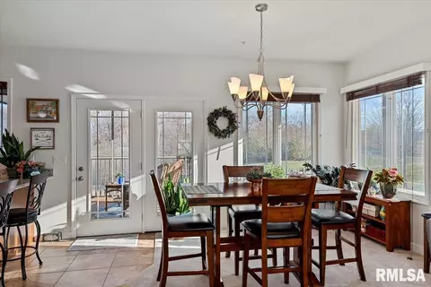 9 Waters Edge Blvd, Springfield, IL 62712 photo 9