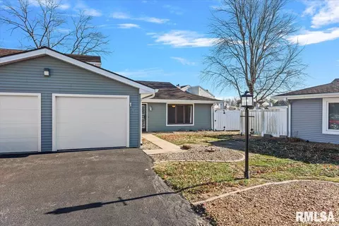 48 Brookside Pl, Springfield, IL 62704 photo 2