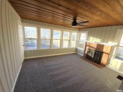 1809 S Spring St, Springfield, IL 62704 photo 5