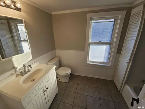 1809 S Spring St, Springfield, IL 62704 photo 11