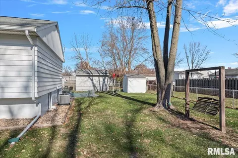 1828 Stanhope Rd, Springfield, IL 62702 photo 23
