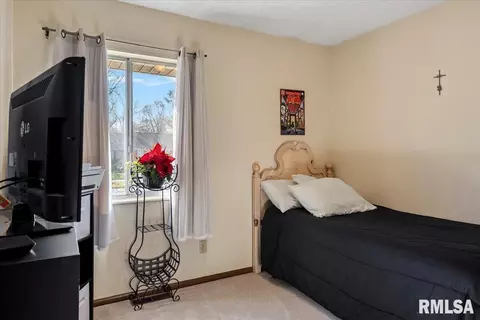 1828 Stanhope Rd, Springfield, IL 62702 photo 16