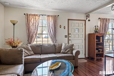 1828 Stanhope Rd, Springfield, IL 62702 photo 6