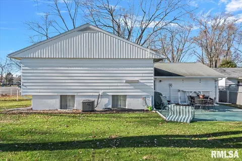 1828 Stanhope Rd, Springfield, IL 62702 photo 25
