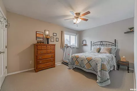 36 Gloucester Cir, Bloomington, IL 61704 photo 32